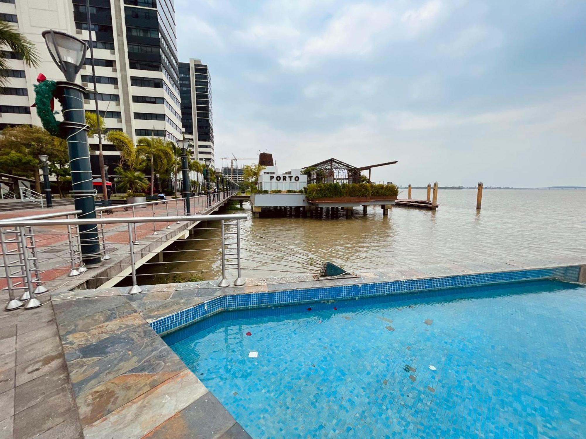 Suite Riverfront Puerto Santa Ana Гуаякиль Экстерьер фото